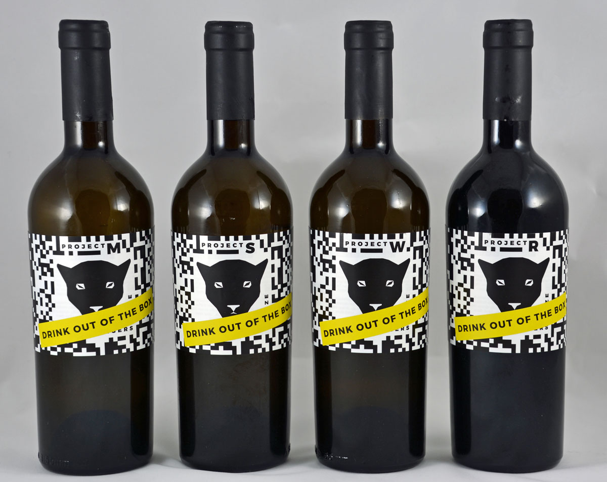 Weinflaschen mit Projektwein