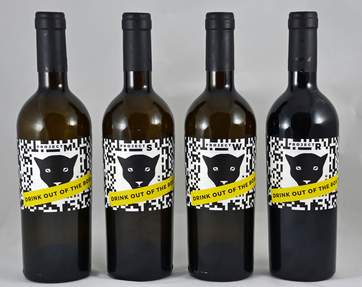 Weinflaschen mit Projektwein
